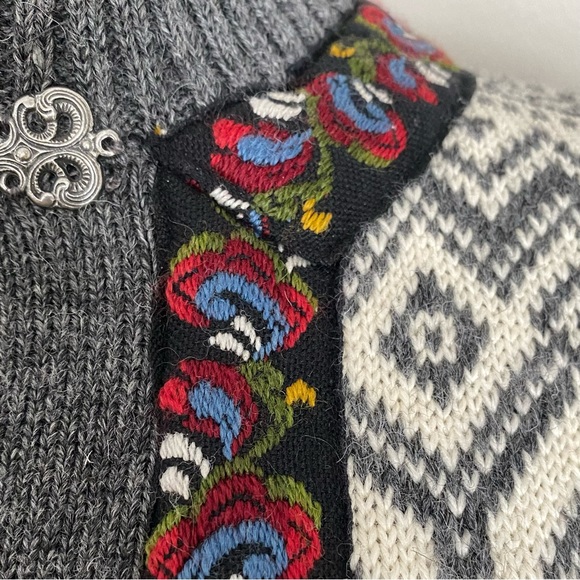 Vintage 100% Pure New Wool Nordic Traditions by Devold FairIsle Cardigan Sweater - Picture 9 of 11